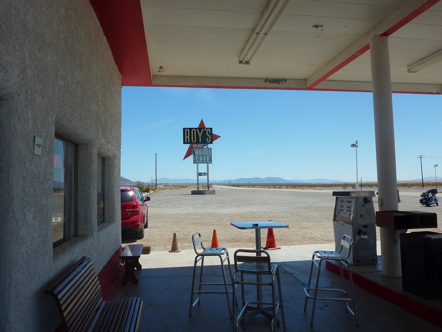 arrêt chez ROY 04 05 41