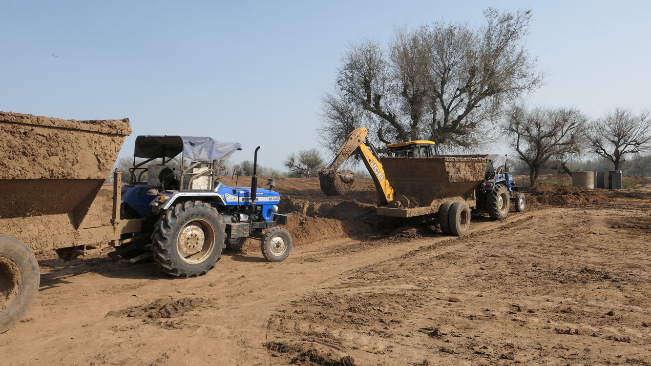 Une Briquetterie sur la route Image