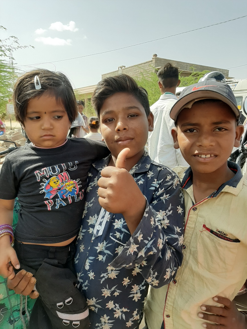 Les enfants Pushkar vers Jodhpur