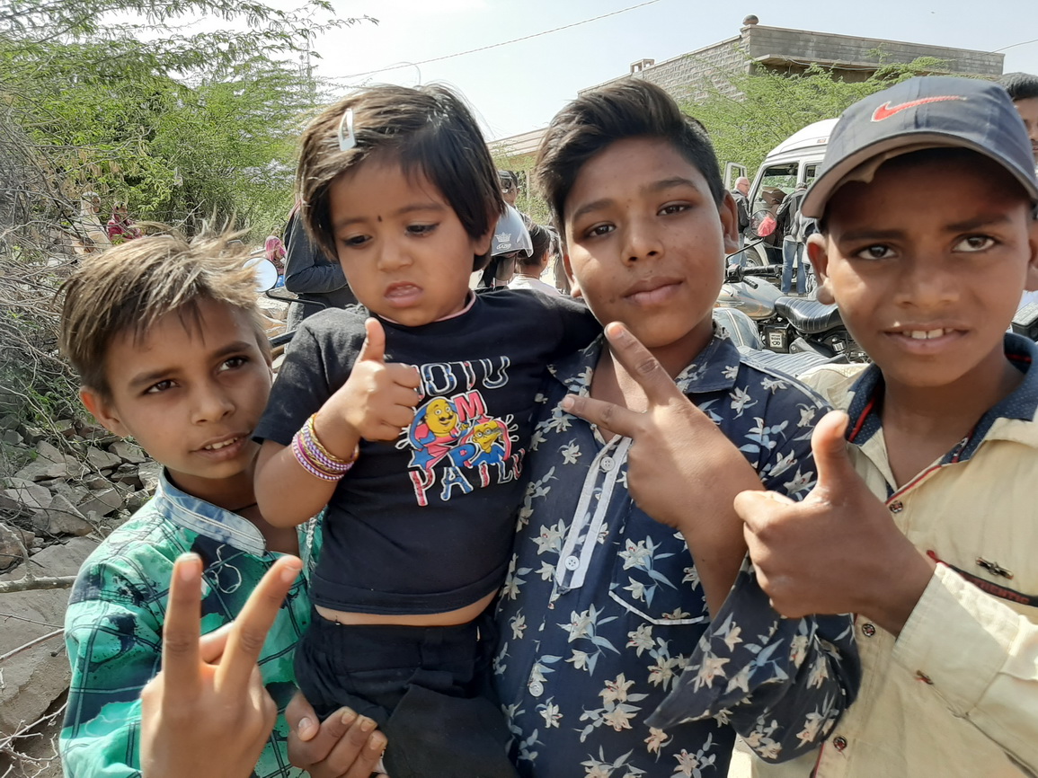 Les enfants : les petits imitent les plus grands! Pushkar vers Jodhpur