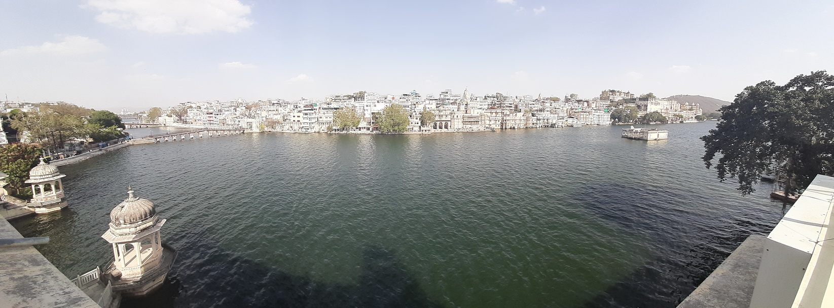 Vue panoramique depuis le toit terrasse de notre hôtel Jour 6 - Udaipur