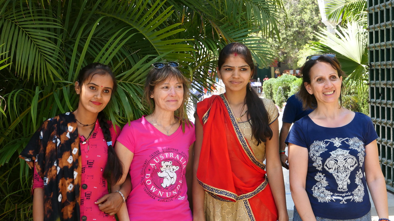 Avec les femmes du groupe Udaipur