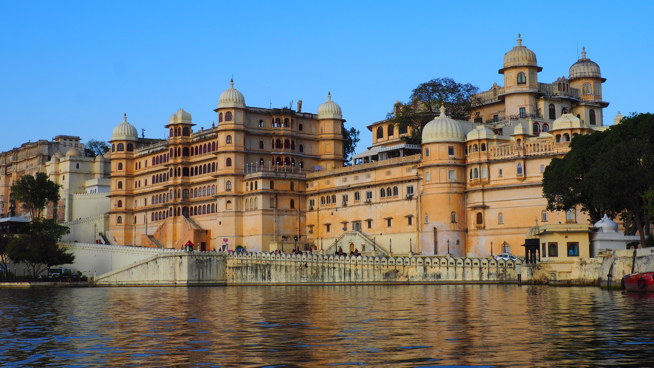 En bateau sur le lac Udaipur